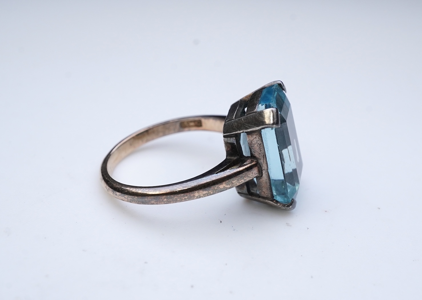 An aquamarine ring, mid 20th century